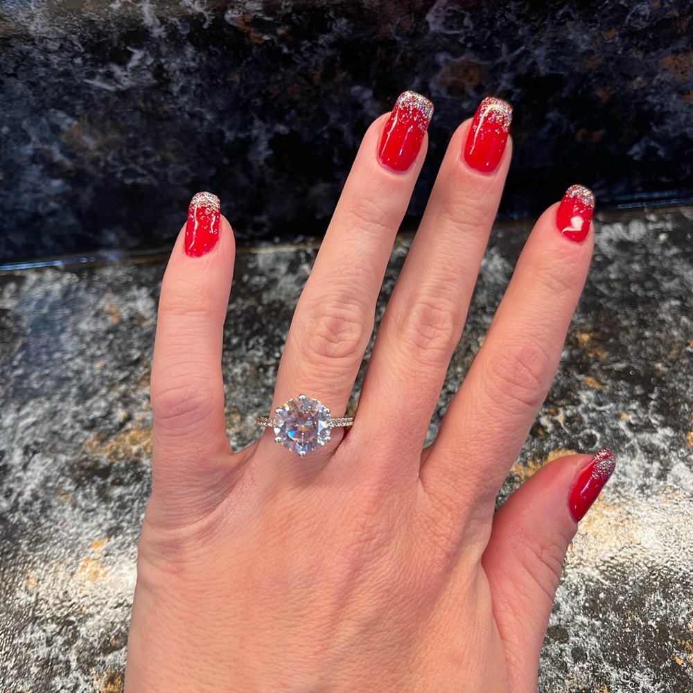NEW 5.25 ctw 6 prong Round Accented Diamond SIMULANT Ring